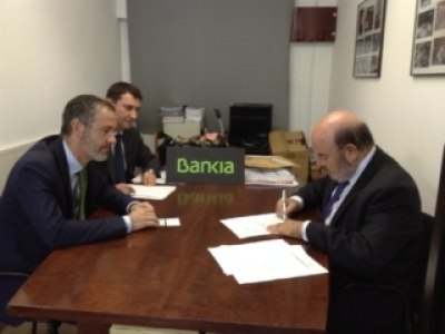 Conveni de col.laboració entre Bankia i Eix Comercial Sant Martí