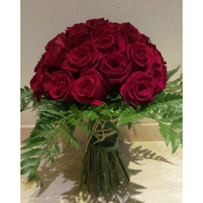 Bouquet de 25 roses vermelles.